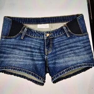 3 pairs of brand new maternity shorts